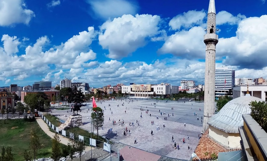 INSTAT: Popullsia ne moshe pune eshte reduktuar me 349 mije persona